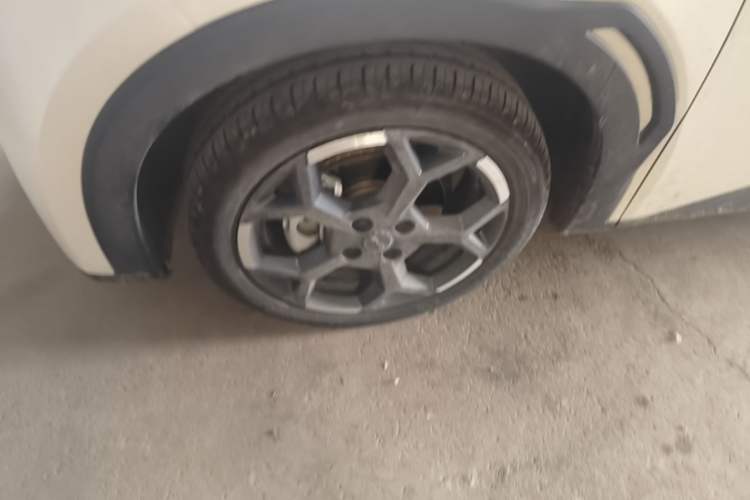 Used BYD Seagull 2023 Free Edition Left Front Wheel Hub