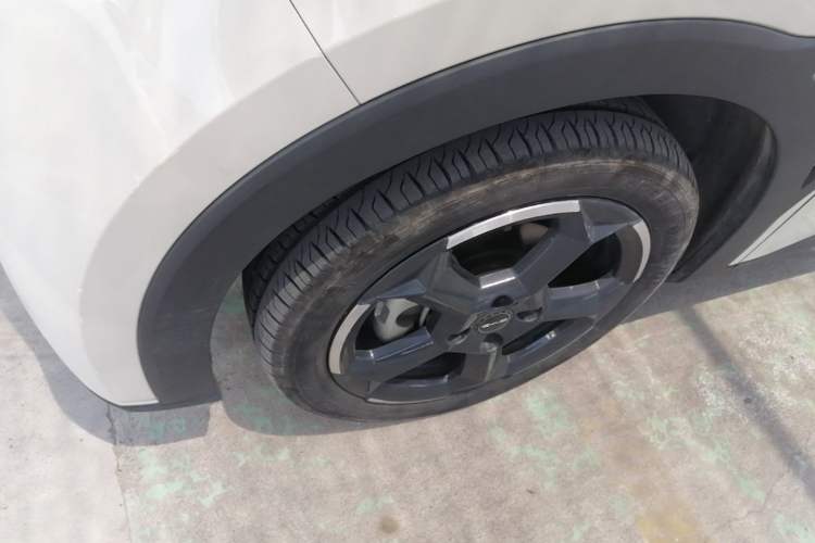 Used BYD Seagull 2023 Flying Edition Left Front Wheel Hub