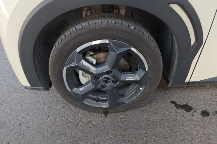 Used BYD Seagull 2023 Free Edition Left Front Wheel Hub