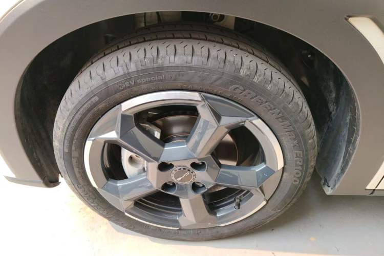 Used BYD Seagull 2023 Flying Edition Left Front Wheel Hub