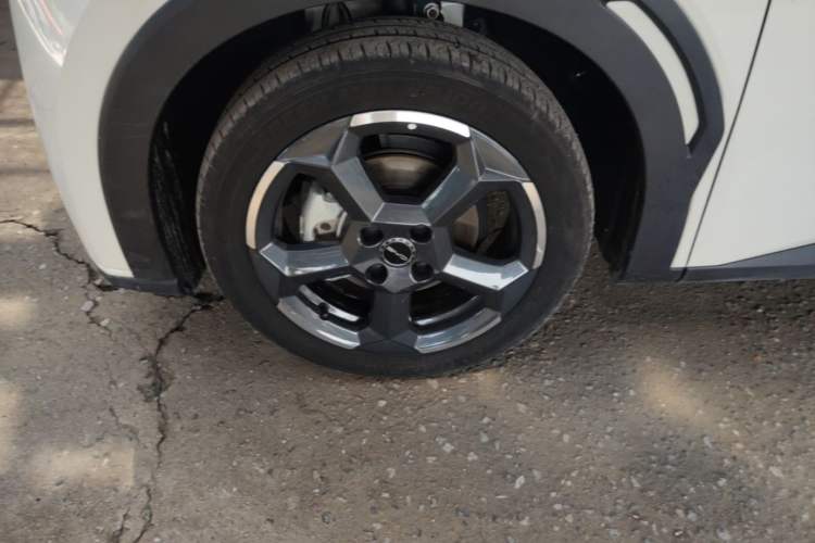 Used BYD Seagull 2023 Free Edition Left Front Wheel Hub