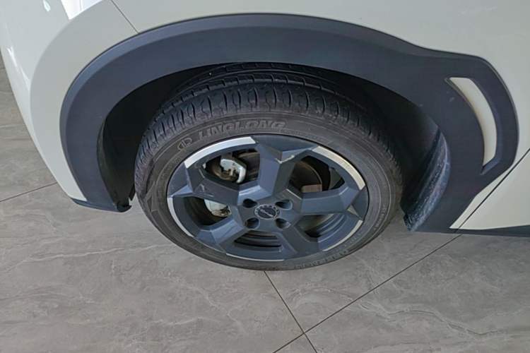Used BYD Seagull 2023 Flying Edition Left Front Wheel Hub