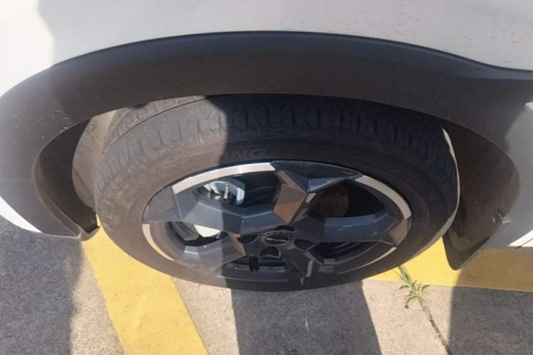 Used BYD Seagull 2023 Flying Edition Left Front Wheel Hub