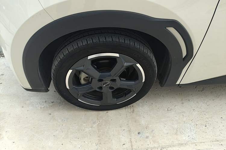 Used BYD Seagull 2023 Free Edition Left Front Wheel Hub