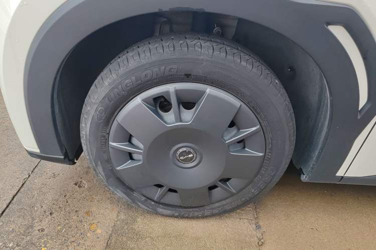 Used BYD Seagull 2023 Active Version Left Front Wheel Hub