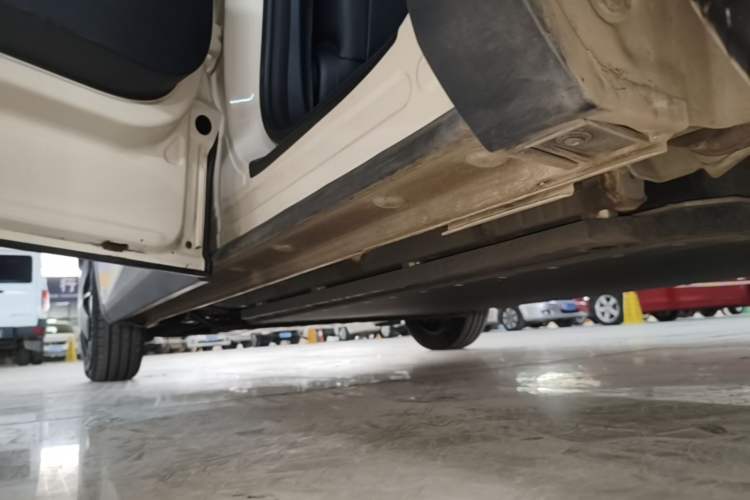 Used BYD Seagull 2023 Active Version Left Side Sill