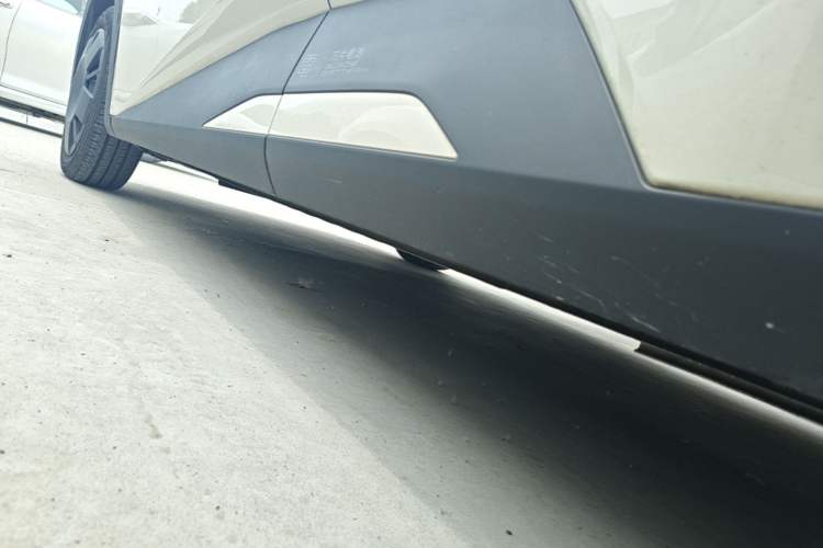 Used BYD Seagull 2023 Active Version Left Side Sill