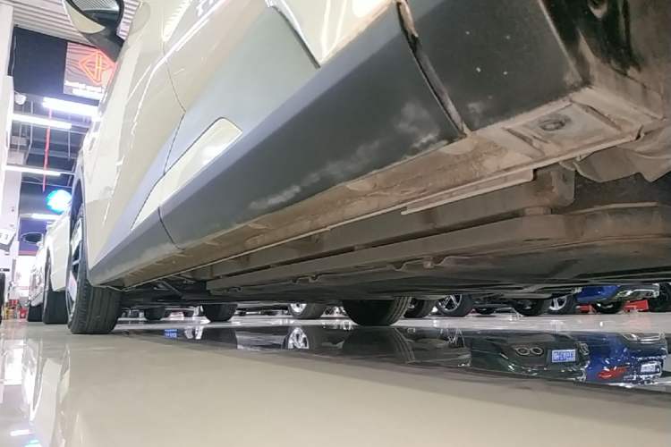 Used BYD Seagull 2023 Active Version Left Side Sill
