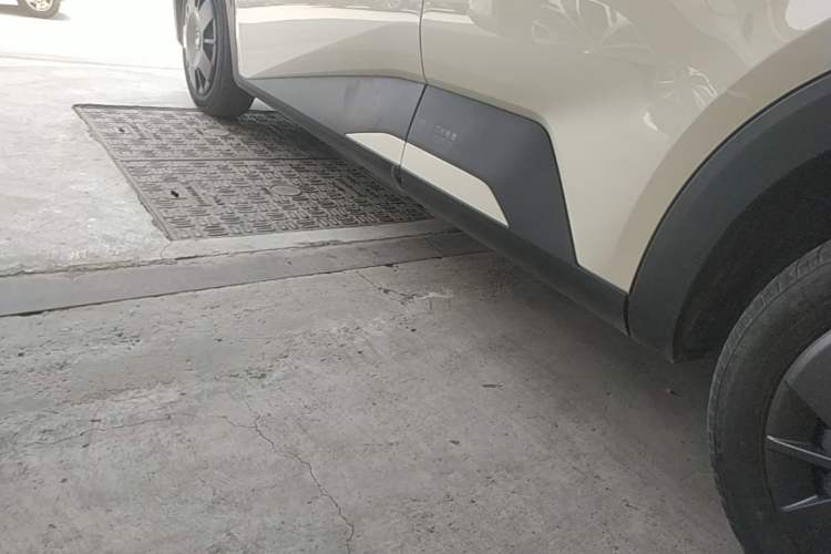 Used BYD Seagull 2023 Active Version Left Side Sill
