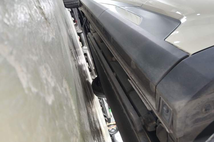 Used BYD Seagull 2023 Active Version Left Side Sill
