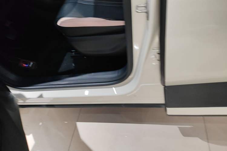 Used BYD Seagull 2023 Free Edition Left Side Sill