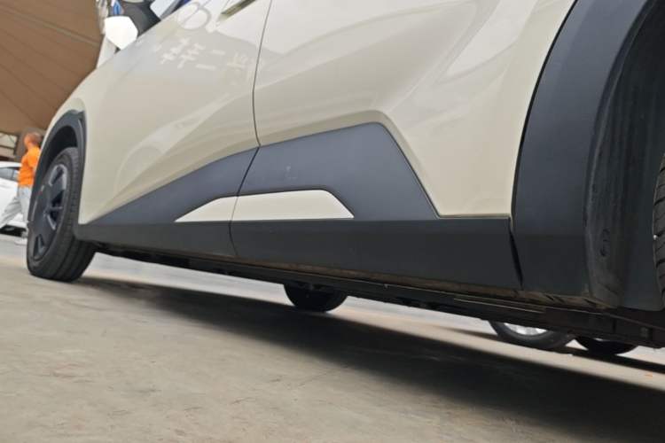 Used BYD Seagull 2023 Active Version Left Side Sill