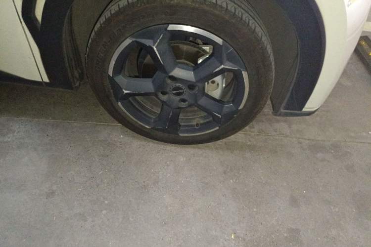 Used BYD Seagull 2023 Free Edition Right Front Wheel Hub