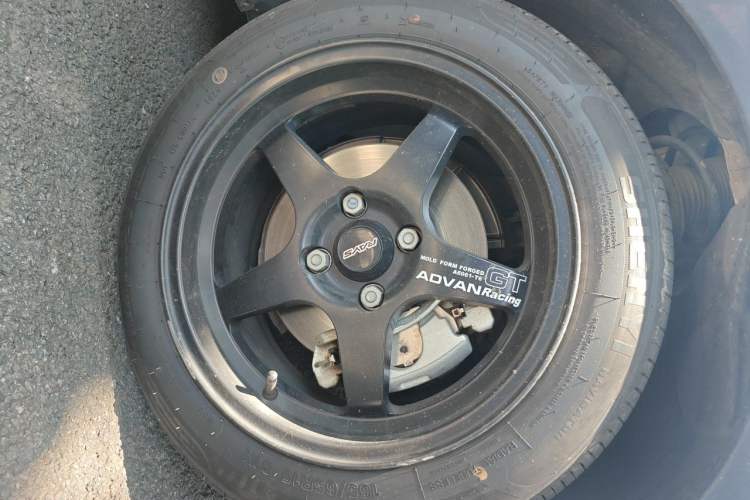 Used BYD Seagull 2023 Active Version Right Front Wheel Hub