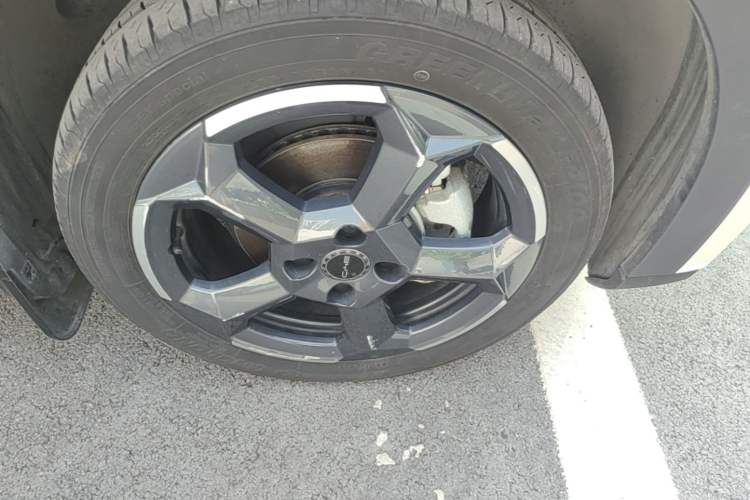 Used BYD Seagull 2023 Free Edition Right Front Wheel Hub