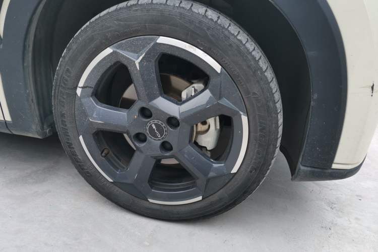 Used BYD Seagull 2023 Free Edition Right Front Wheel Hub