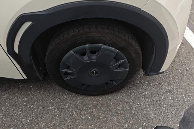 Used BYD Seagull 2023 Active Version Right Front Wheel Hub