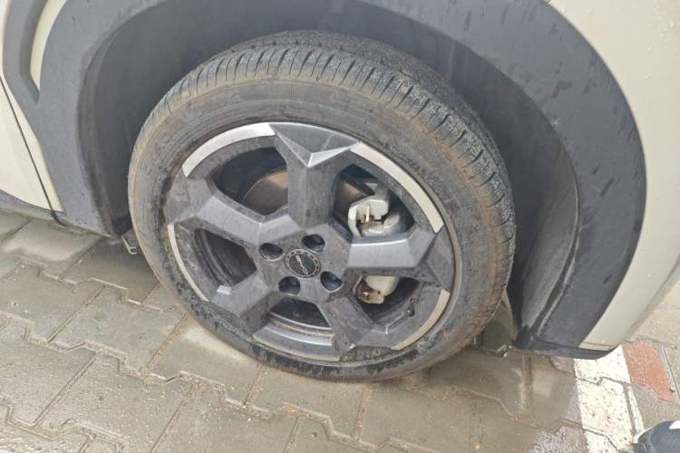 Used BYD Seagull 2023 Free Edition Right Front Wheel Hub