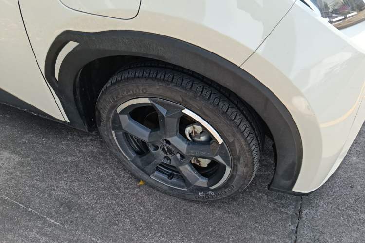 Used BYD Seagull 2023 Free Edition Right Front Wheel Hub