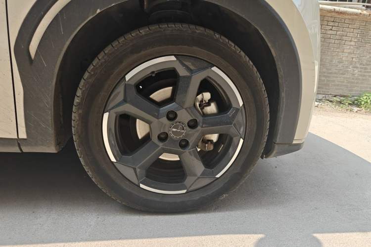 Used BYD Seagull 2023 Flying Edition Right Front Wheel Hub