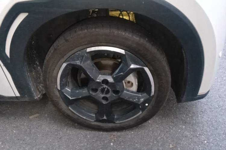 Used BYD Seagull 2023 Free Edition Right Front Wheel Hub