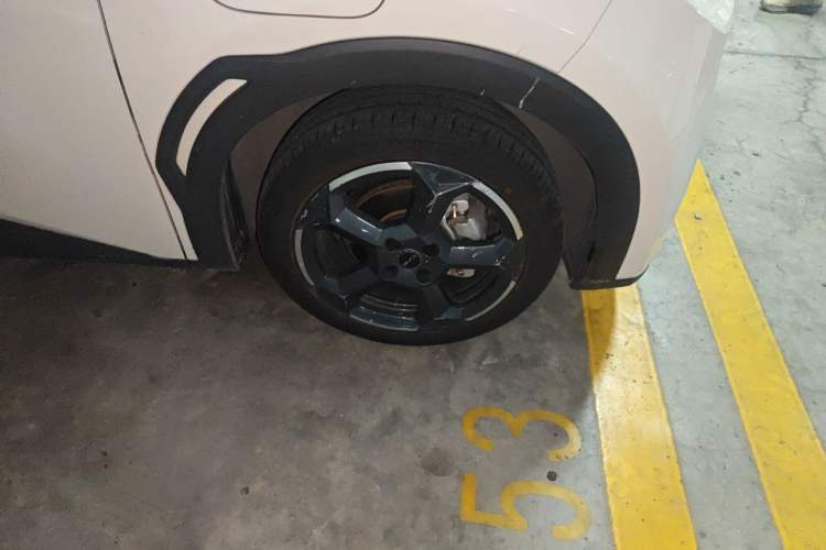 Used BYD Seagull 2023 Free Edition Right Front Wheel Hub