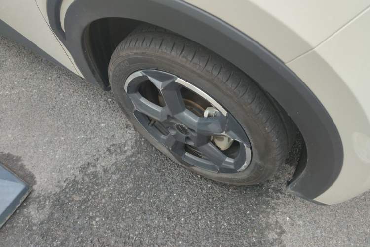 Used BYD Seagull 2023 Free Edition Right Front Wheel Hub