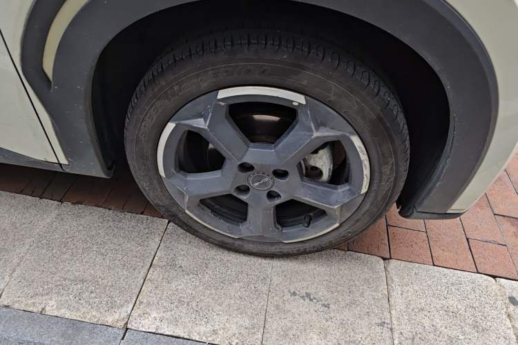 Used BYD Seagull 2023 Free Edition Right Front Wheel Hub