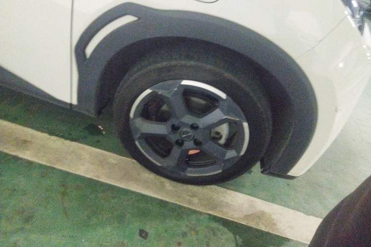 Used BYD Seagull 2023 Free Edition Right Front Wheel Hub