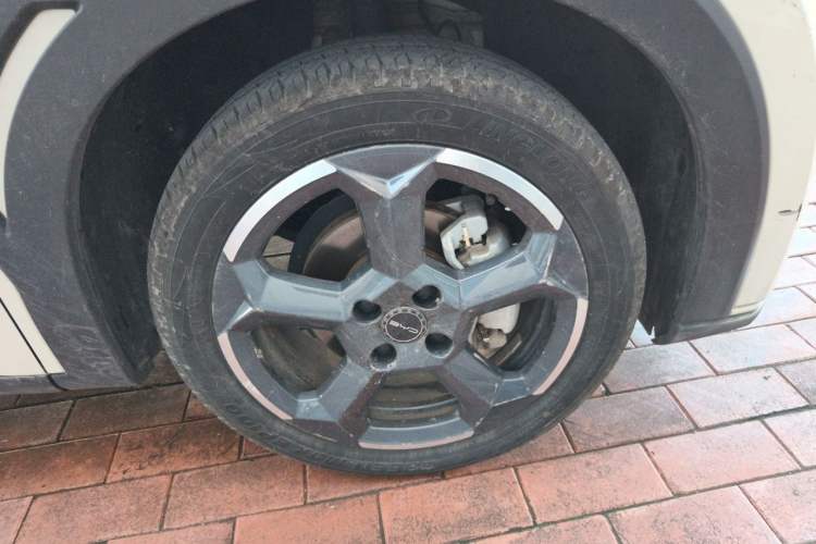 Used BYD Seagull 2023 Flying Edition Right Front Wheel Hub