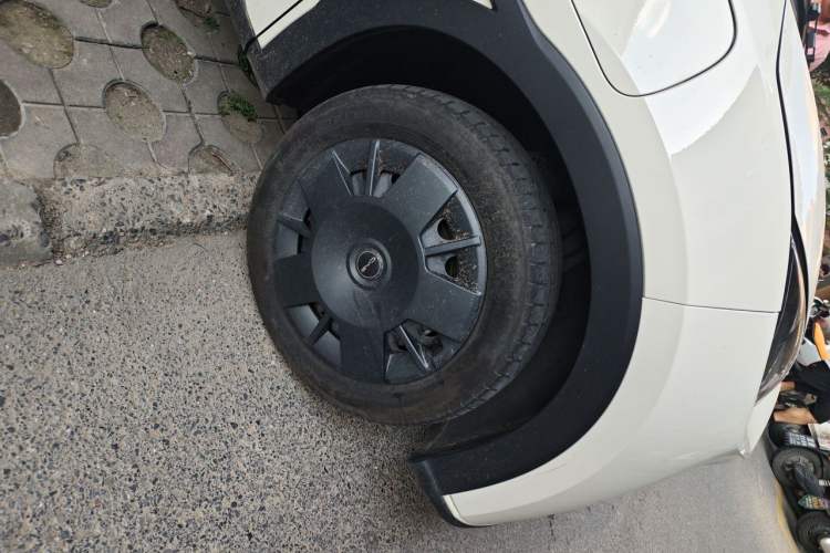 Used BYD Seagull 2023 Active Version Right Front Wheel Hub