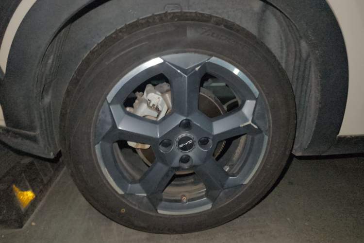 Used BYD Seagull 2023 Free Edition Right Front Wheel Hub