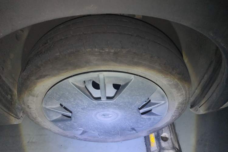 Used BYD Seagull 2023 Active Version Right Front Wheel Hub