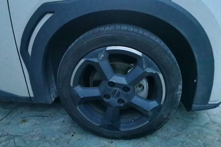 Used BYD Seagull 2023 Free Edition Right Front Wheel Hub