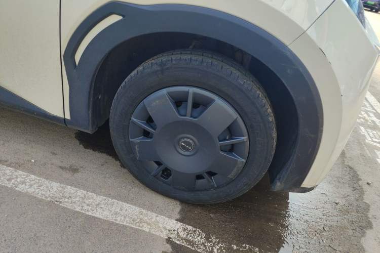 Used BYD Seagull 2023 Active Version Right Front Wheel Hub