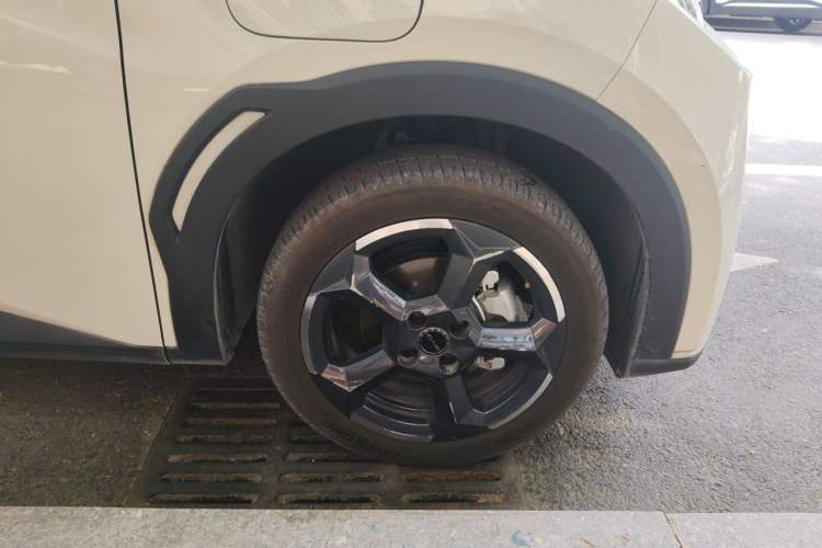Used BYD Seagull 2023 Free Edition Right Front Wheel Hub