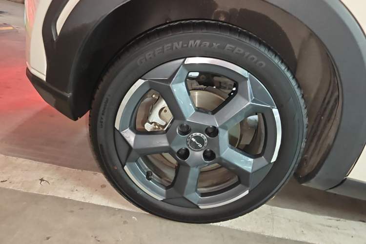 Used BYD Seagull 2023 Flying Edition Right Rear Wheel Hub