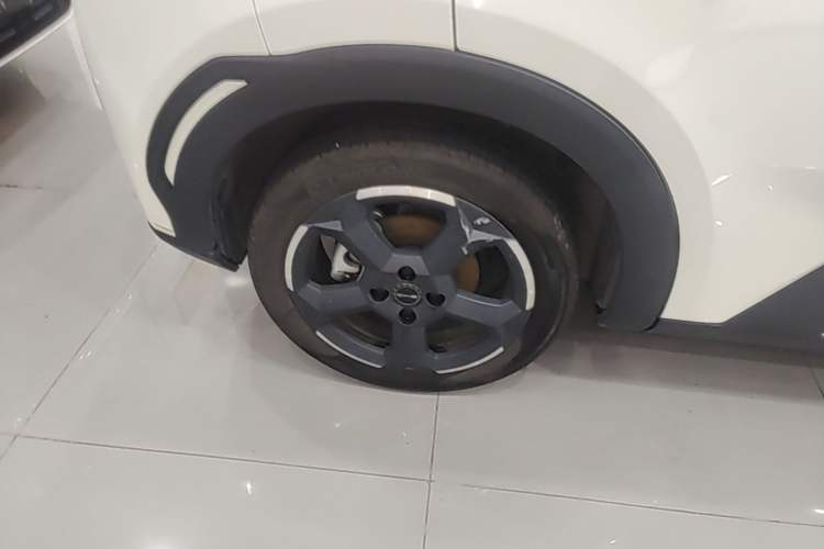 Used BYD Seagull 2023 Flying Edition Right Rear Wheel Hub