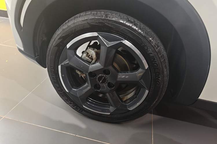 Used BYD Seagull 2023 Flying Edition Right Rear Wheel Hub