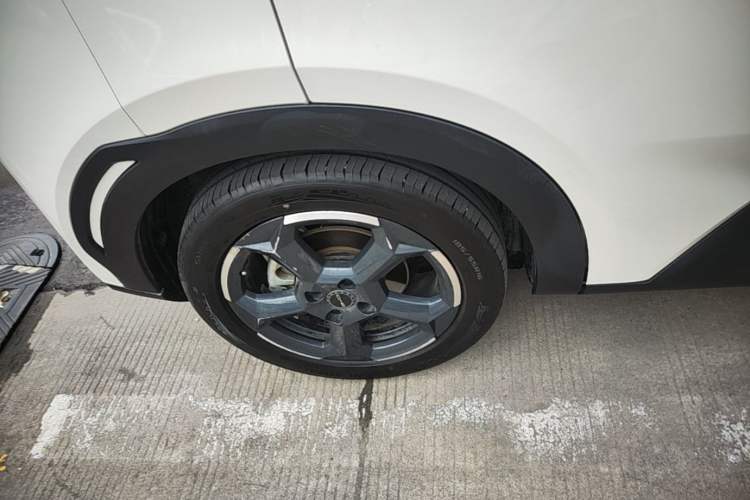 Used BYD Seagull 2023 Flying Edition Right Rear Wheel Hub