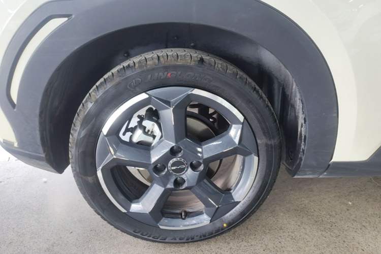 Used BYD Seagull 2023 Flying Edition Right Rear Wheel Hub