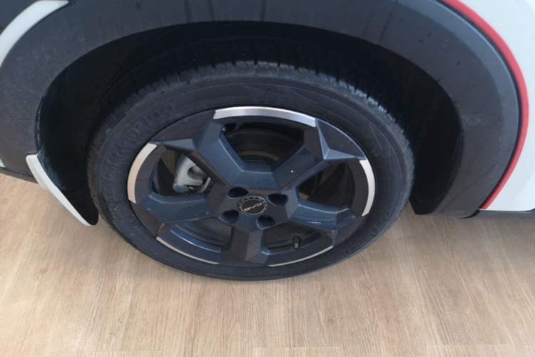 Used BYD Seagull 2023 Flying Edition Right Rear Wheel Hub