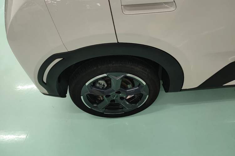 Used BYD Seagull 2023 Free Edition Right Rear Wheel Hub