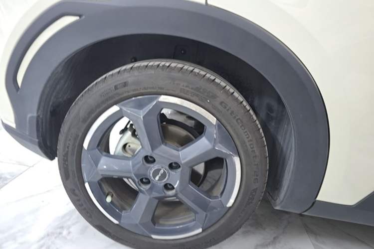 Used BYD Seagull 2023 Flying Edition Right Rear Wheel Hub