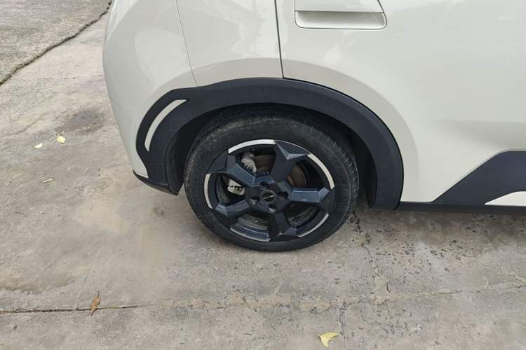 Used BYD Seagull 2023 Flying Edition Right Rear Wheel Hub