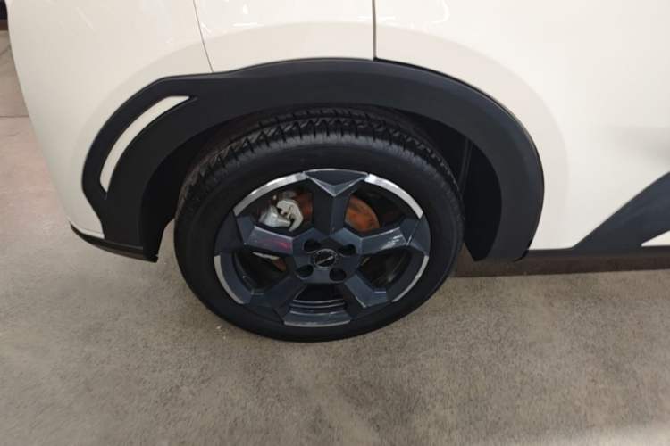 Used BYD Seagull 2023 Flying Edition Right Rear Wheel Hub