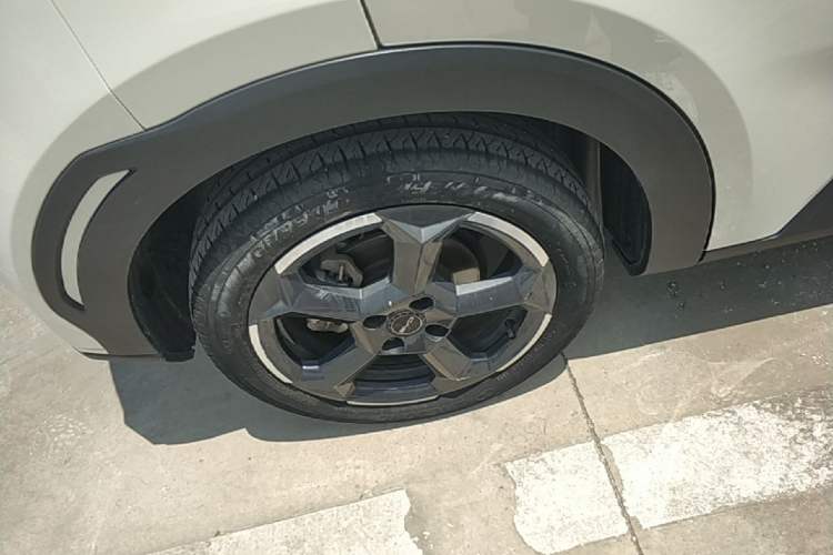Used BYD Seagull 2023 Flying Edition Right Rear Wheel Hub