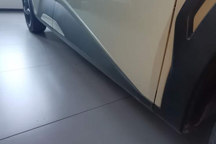 Used BYD Seagull 2023 Active Version Right Side Sill
