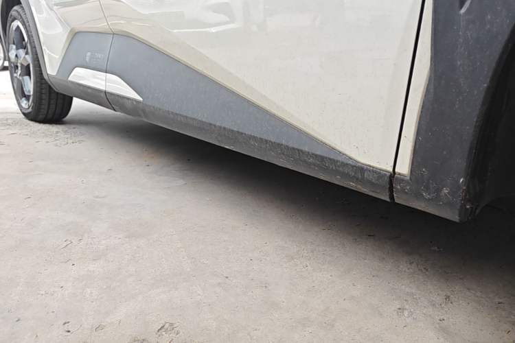 Used BYD Seagull 2023 Free Edition Right Side Sill
