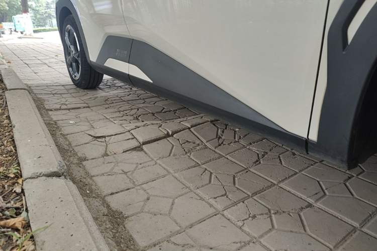 Used BYD Seagull 2023 Free Edition Right Side Sill